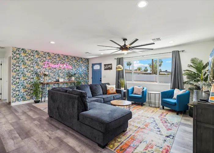 Oasis With Heated Pool * Scottsdale